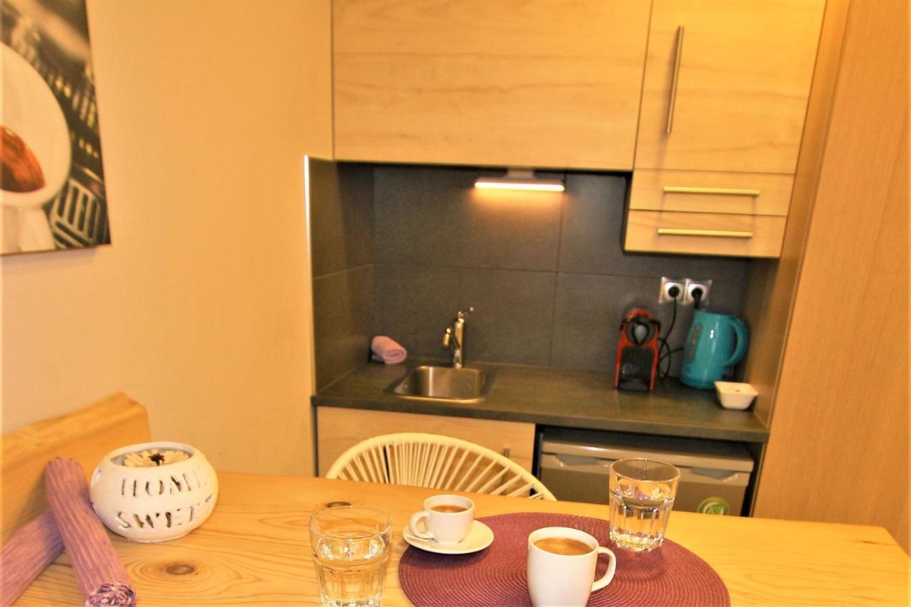 Aiolos Apartments Ermou 64 2Nd Floor Suites Athènes Extérieur photo